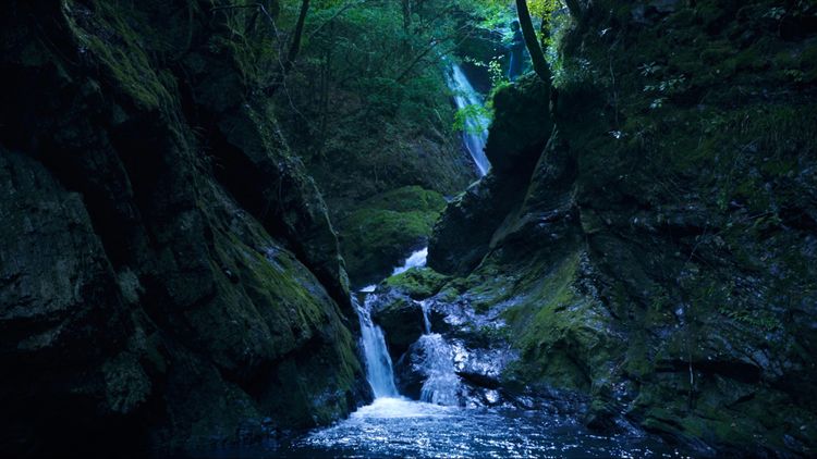 光る川 画像3