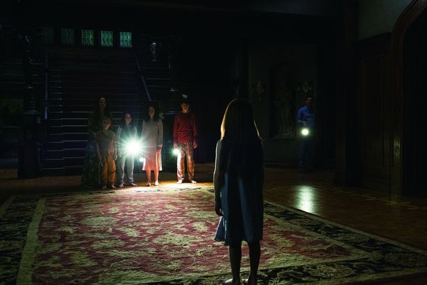 【写真を見る】マイク・フラナガン監督の演出センスが光る『ザ・ホーンティング・オブ・ヒルハウス』