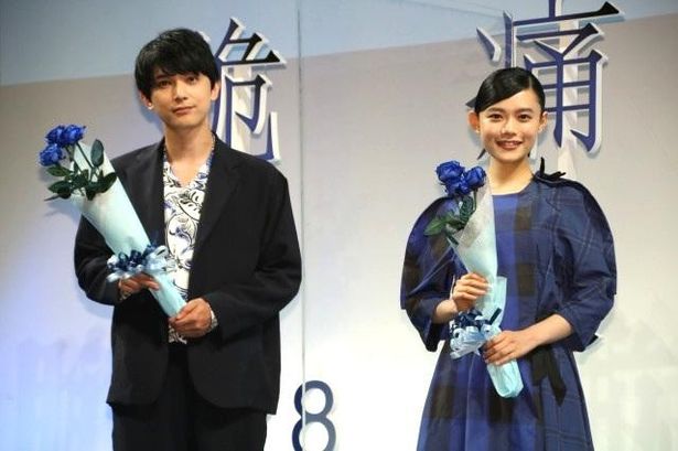 『青くて痛くて脆い』の公開直前イベントに登壇した吉沢亮と杉咲花