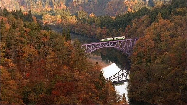 【写真を見る】絶景×鉄道！四季を感じる日本の鉄道風景写真20枚！