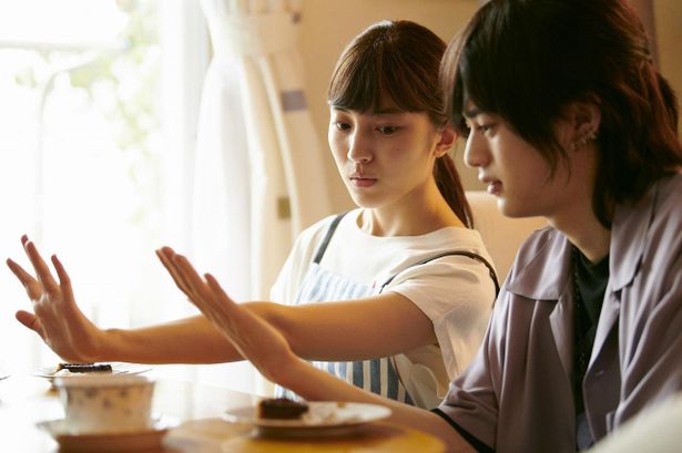 恋愛に悩みながらも青春の日々を謳歌する宮村と堀