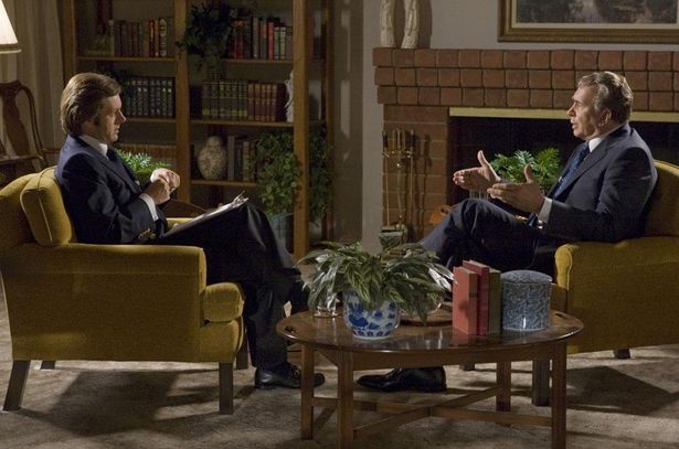 『フロスト×ニクソン』は、人気司会者フロストによるニクソン元大統領へのインタビューを描く