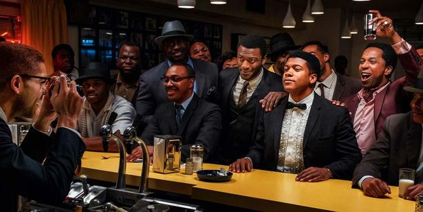 レジーナ・キングの初監督作『あの夜、マイアミで』は、マルコムXらアイコン的存在の黒人男性4人が会した一夜を描く