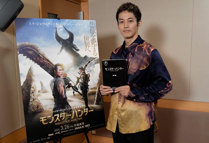 松坂桃李が映画『モンスターハンター』で“日本語一切なし”の吹き替えに挑戦！