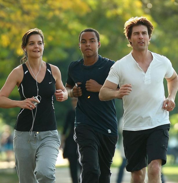 【写真を見る】トムとコナー、ケイティ・ホームズの3人で仲良くジョギングしていたことも