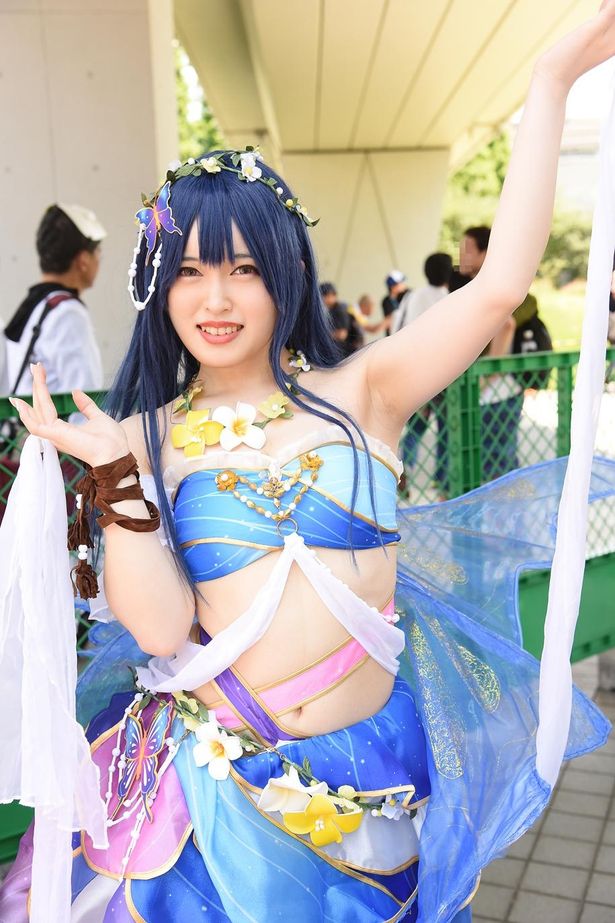 「ラブライブ！」の園田海未に扮する すずなさん