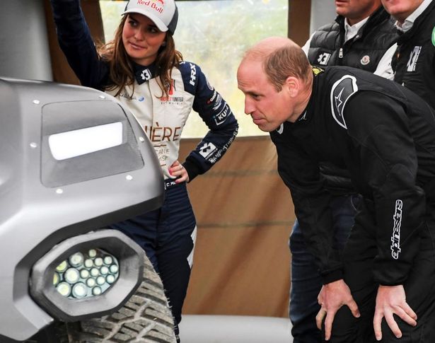 スコットランド外遊中のウィリアム王子は、電気自動車のレース大会などに出席