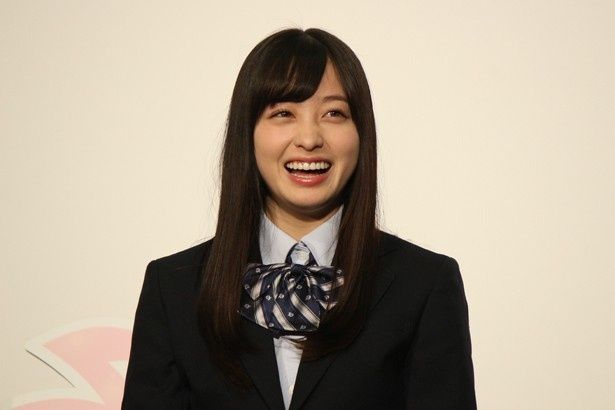 『ハルチカ』の大ヒット御礼舞台挨拶に登壇した橋本環奈