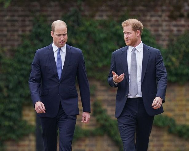 ウィリアム王子とヘンリー王子がそろって出席し、注目を集めた
