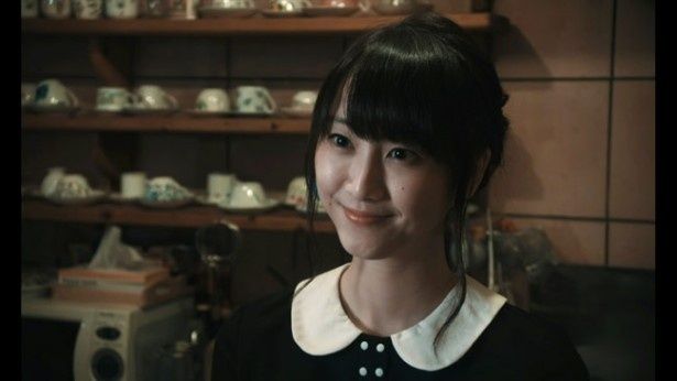 『はらはらなのか。』で主人公が出会う喫茶店主役を演じた松井玲奈