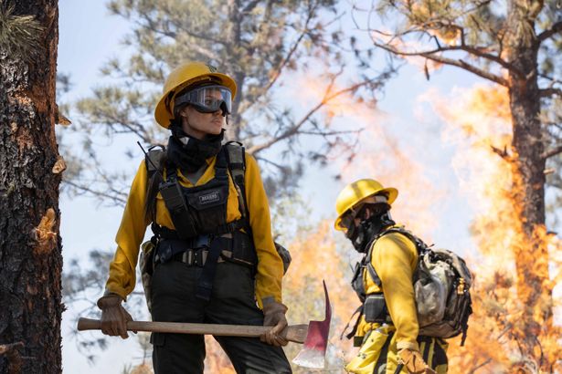 森林消防隊員であるハンナはワイルド＆クールな女性