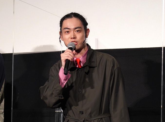 菅田将暉、撮影現場で岡田将生の“共食い”場面を目撃!?「毎朝、食べていました」