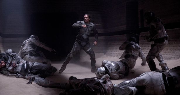 公開中の『DUNE/デューン 砂の惑星』では、戦士ダンカン役を演じている