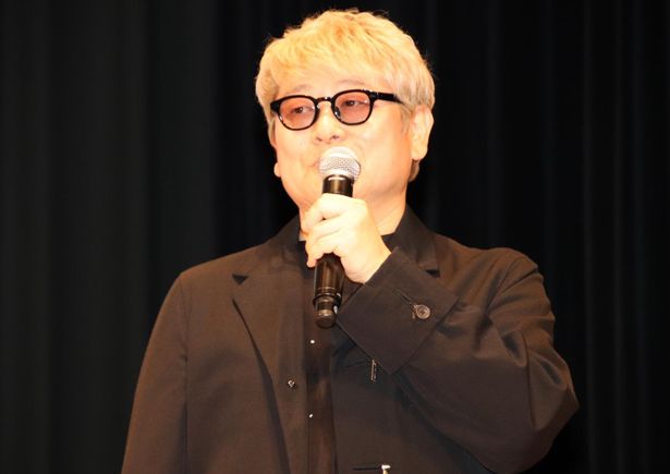 『フラ・フラダンス』完成披露試写会に登壇した水島精二総監督