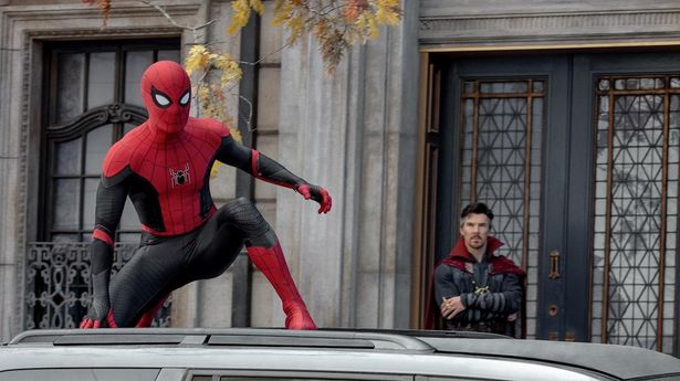 スパイダーマン ノー ウェイ ホーム 日本公開日が決定 Mjと空を舞う場面写真が解禁に 画像2 3 Movie Walker Press