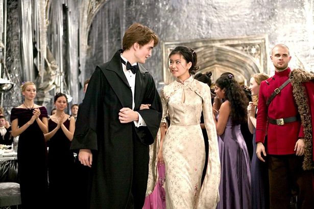 ハリーの初恋相手であるチョウ・チャンとダンスパーティーに出席するセドリック(『ハリー・ポッターと炎のゴブレット』)