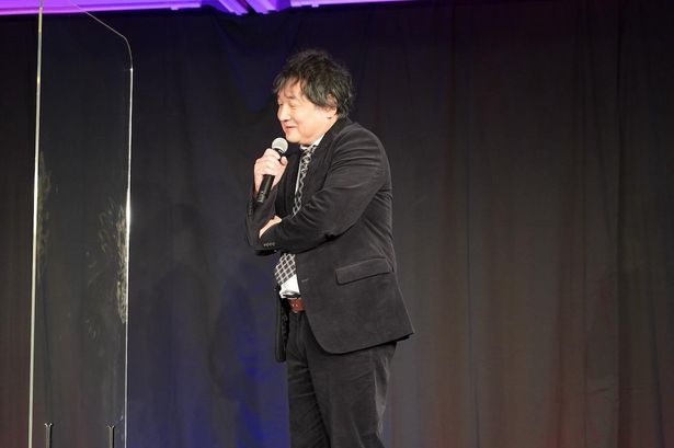 隠田プロデューサーは世界のファンの反応について説明