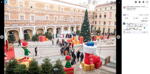 子どもたちにプレゼントを手渡す毎年恒例のクリスマスイベント