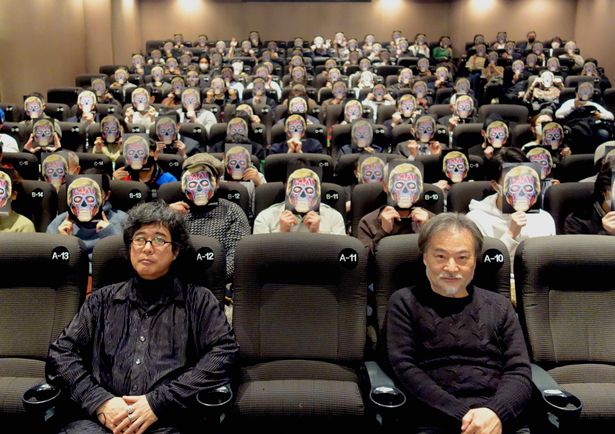【写真を見る】日本映画界きってのカーペンター通・黒澤清監督と柳下毅一郎が語り合う、『ニューヨーク1997』の魅力