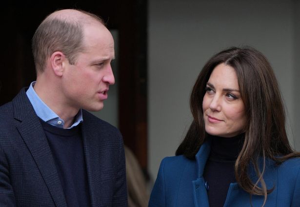 ウィリアム王子とキャサリン妃が、ランカシャーの病院をサプライズ訪問した