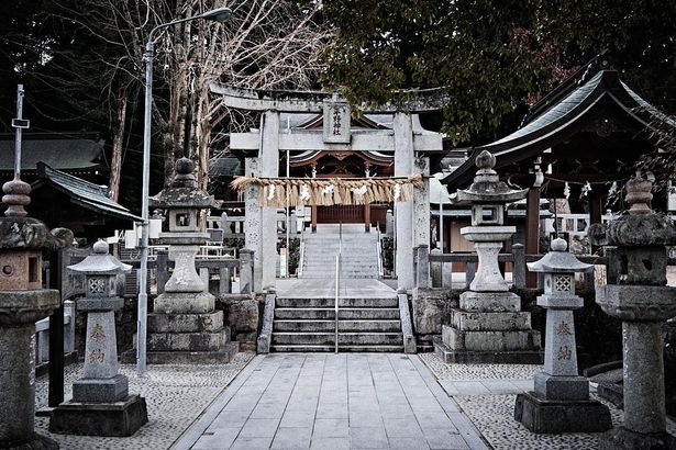 牛頸地区の入口にある平野神社