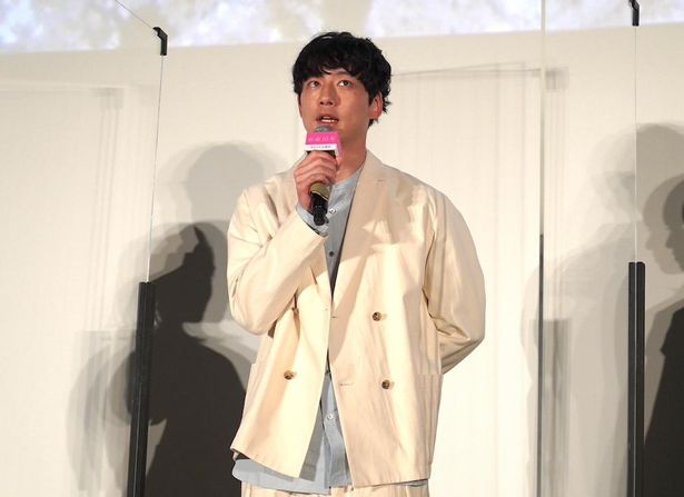 試写後、「早く感想を語り合いたい！」と思ったと振り返った坂口