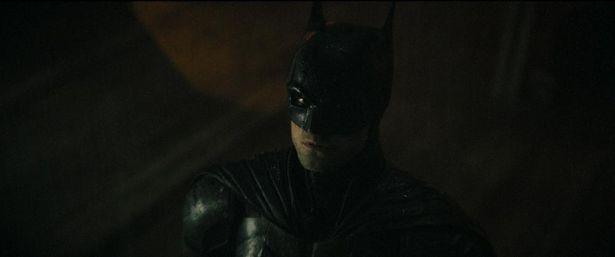 マスク越しの眼差しでバットマンの心を巣食う闇を表現していたパティンソン