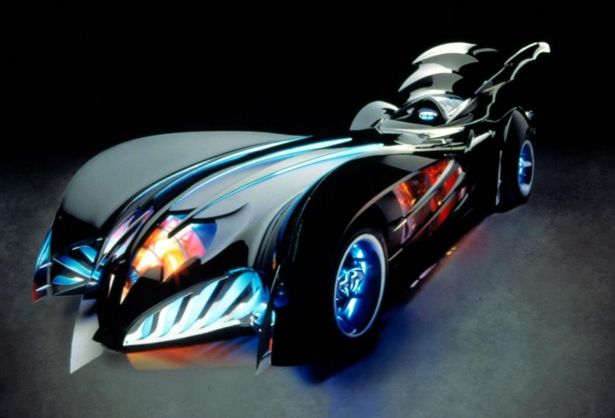 『バットマン＆ロビン　Ｍｒ．フリーズの逆襲』ではオープンカー仕様になっている