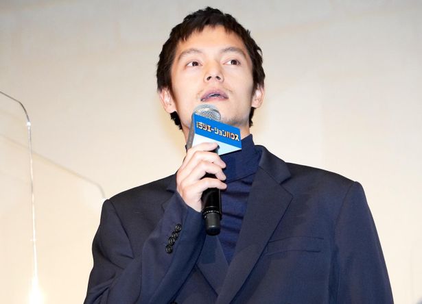 『劇場版ラジエーションハウス』完成披露舞台挨拶に登壇した窪田正孝