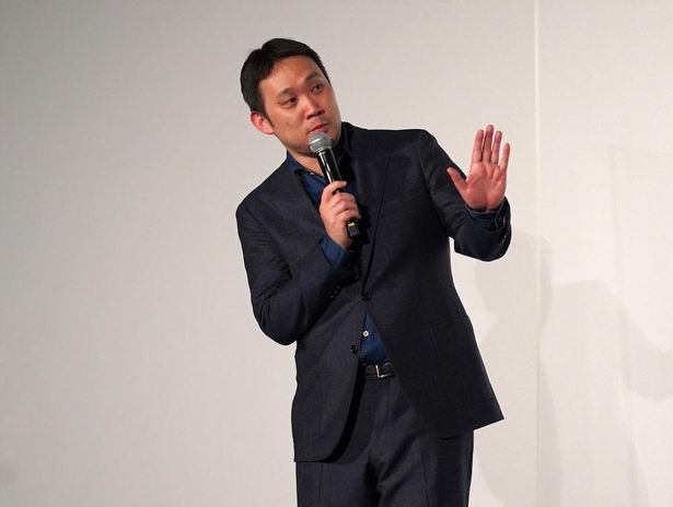 濱口竜介監督は改めて役者陣に感謝を伝えた