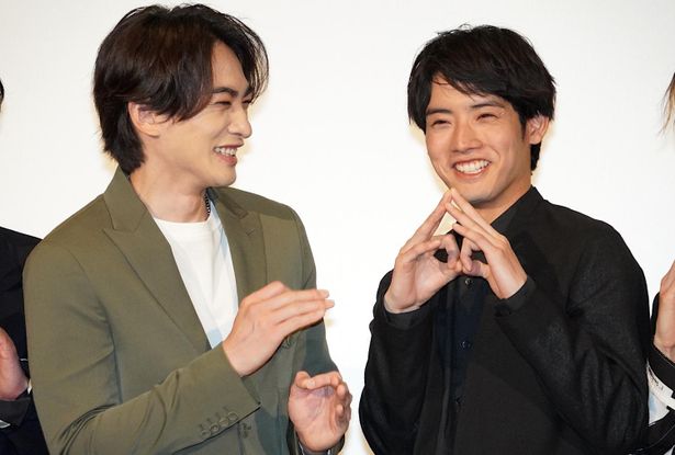 赤楚衛二＆町田啓太、笑顔止まらず！