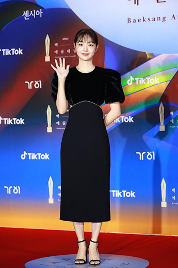 「調査官ク・ギョンイ」でTV部門新人女優賞を獲得したキム・ヘジュン