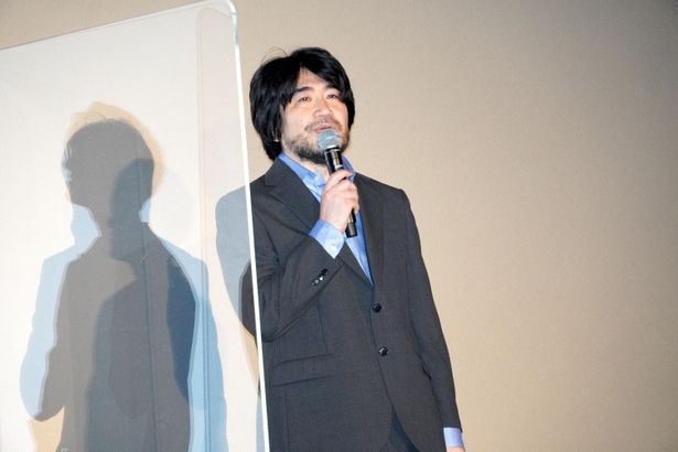 劇場版『からかい上手の高木さん』公開記念舞台挨拶に登壇した赤城博昭監督