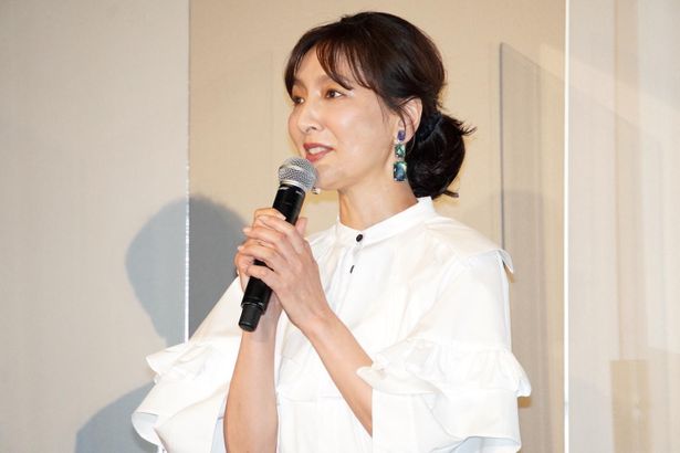 『メタモルフォーゼの縁側』の公開記念舞台挨拶に登壇した生田智子