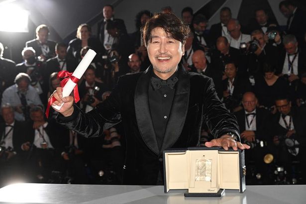 ソン・ガンホが韓国人俳優として初となる最優秀男優賞を受賞