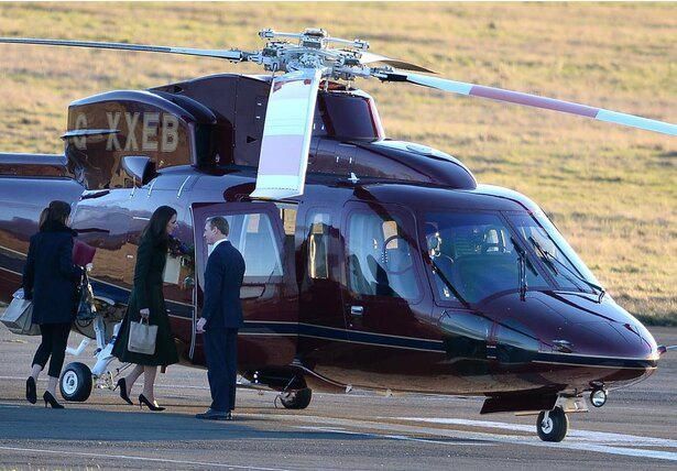 ヘリコプターで出かけるウィリアム王子一家は幾度も目撃されている(写真は2016年のエディンバラ空港)