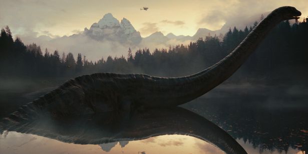 IMAXの巨大スクリーンだからこそ味わえる、恐竜たちの大きさ
