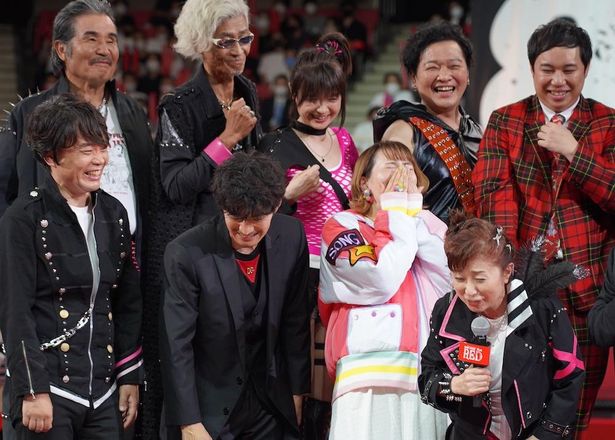 田中真弓が掛け声を間違えるハプニングも。出演者大爆笑のフォトセッション！