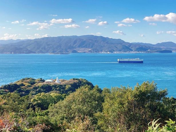 「サマータイムレンダ」に登場する「日都ヶ島」のモデルとなった友ヶ島からの風景