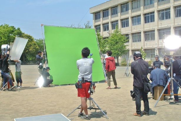 多摩市北貝取小学校跡地にて撮影が行われた「ウルトラマンギンガ」
