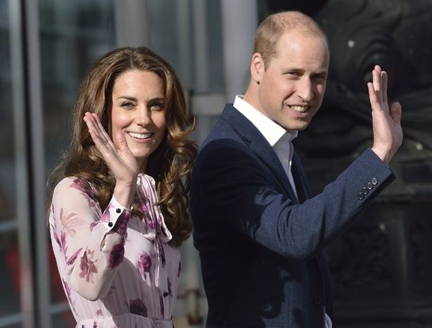 【写真を見る】アンマーホールとケンジントン宮殿の2カ所で暮らすウィリアム王子一家