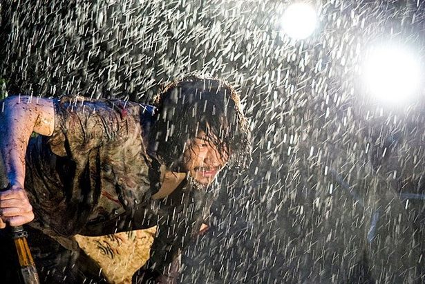 暴風雨のなかでの対決に挑む！