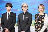 吉岡秀隆、16年ぶりに演じた“Dr.コトー”は「こういう時代にいてほしい。僕にとっても大事な役」高橋海人は限界突破を告白！｜最新の映画ニュースならMOVIE  WALKER PRESS