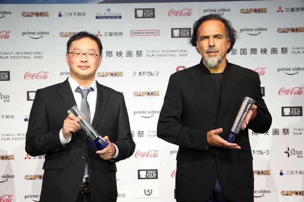 黒澤明賞を受賞したアレハンドロ・ゴンサレス・イニャリトゥ監督と深田晃司監督