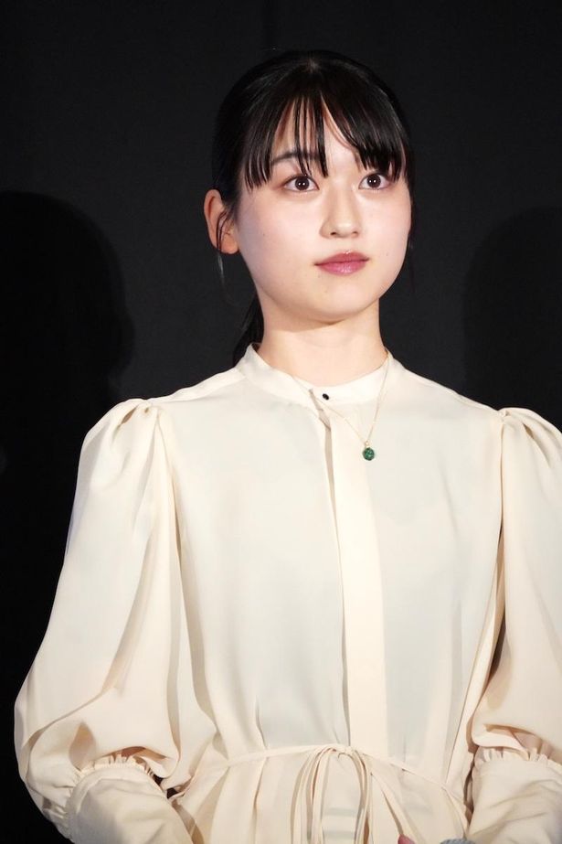 『月の満ち欠け』プレミアナイト試写会に登壇した菊池日菜子