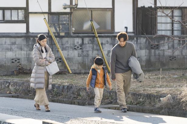 里枝は“大祐”という男と結婚し、子どもとともに幸せに暮らしていた(『ある男』)