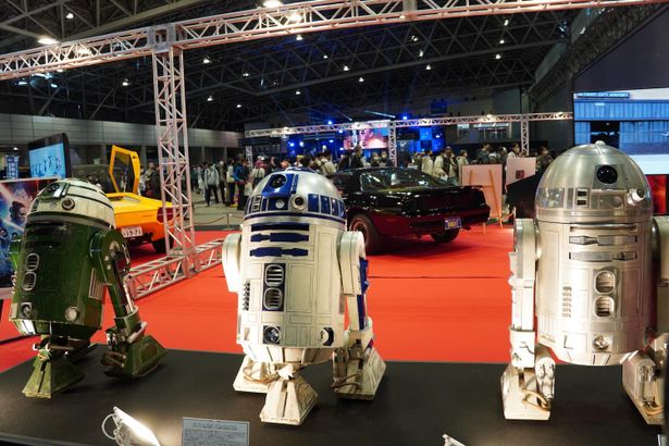 R2-D2、R2-BHD、R2-X2「東京コミコン2022」展示の様子