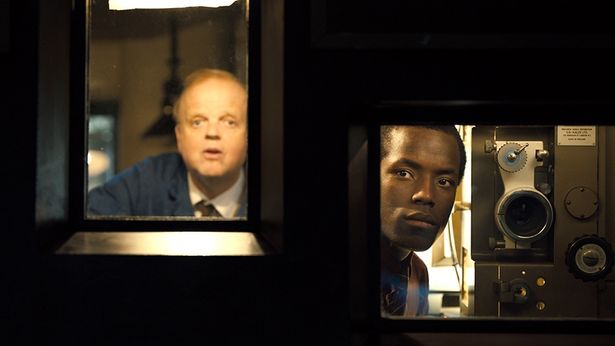 エンパイア劇場で働く黒人青年のスティーヴン役には英国の新鋭マイケル・ウォード
