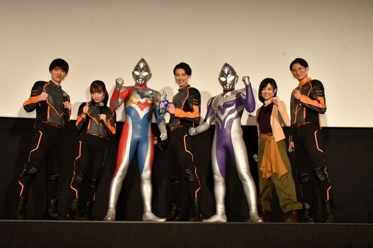 松本大輝たちが変身ポーズを生披露！『ウルトラマンデッカー最終章 旅立ちの彼方へ…』舞台挨拶