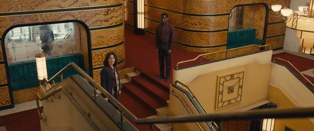 アールデコの装飾が美しいレトロな映画館、エンパイア劇場